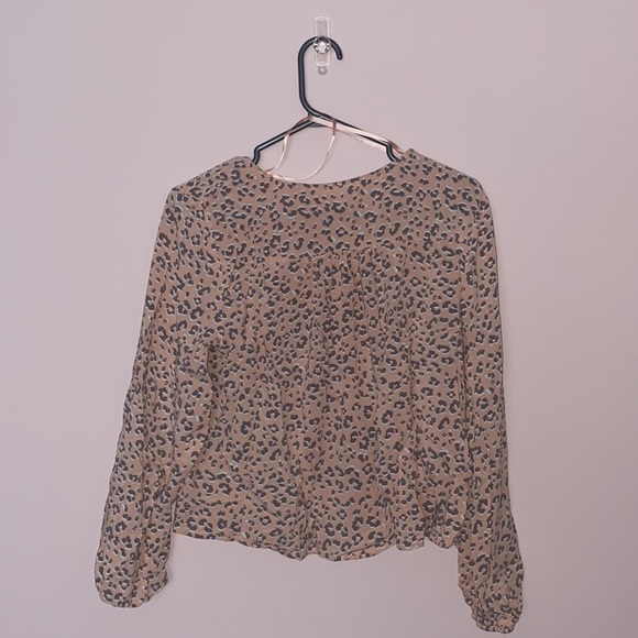 Blush Pink leopard print Blouse - Picture 5 of 5